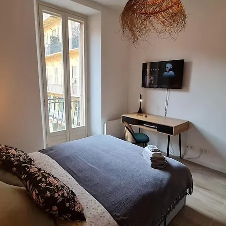 Jean Jaures - Vieux Superbe T2 Ensoleille Avec Grand Balcon Nizza