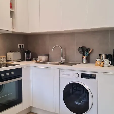 Jean Jaures - Vieux Superbe T2 Ensoleille Avec Grand Balcon Appartement *