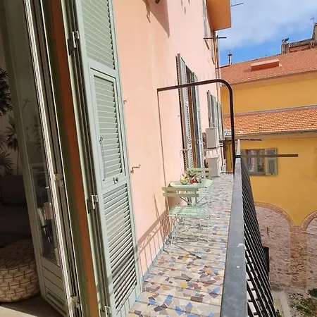 Jean Jaures - Vieux Superbe T2 Ensoleille Avec Grand Balcon Appartamento Nizza